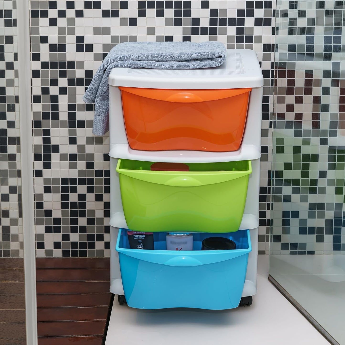 Torre de Arrumação Multicolor em Plástico com 3 Gavetas e Rodas – 63x40 cm | Escritório, Sala, Escola, Casa de Banho